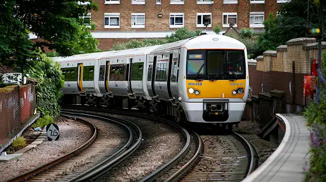 1. A Perfect Commuter Location