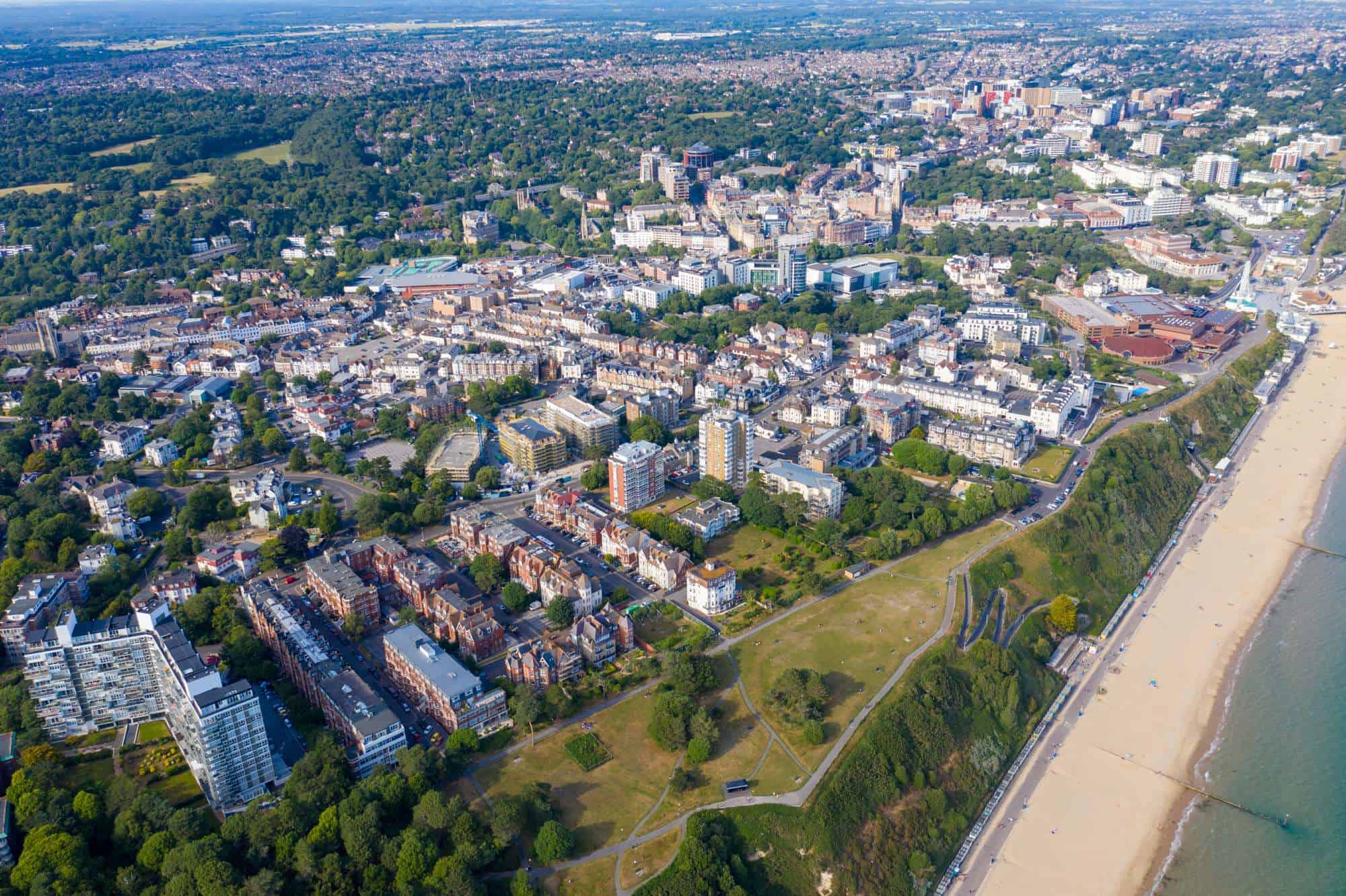 You are currently viewing Best Reasons to Start Living in Bournemouth in 2021