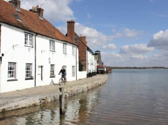 Living in Hayling Island – Great Reasons to Move Here in 2021