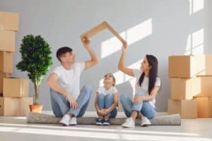 Read more about the article Moving Day checklist – 16 Tips To Survive Moving Day