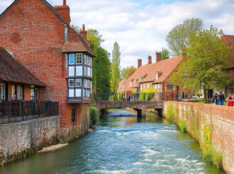 Living in Winchester – 7 Great Reasons to Move There