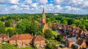 Read more about the article Removals in Liphook: What to Expect When Moving in and Around This Hampshire Village (2026)