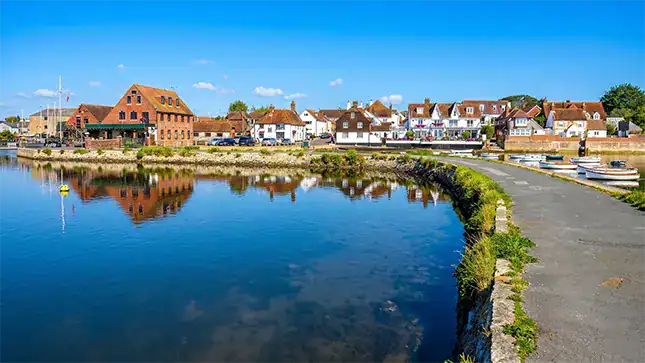 The Local Removals Challenges Specific to Emsworth